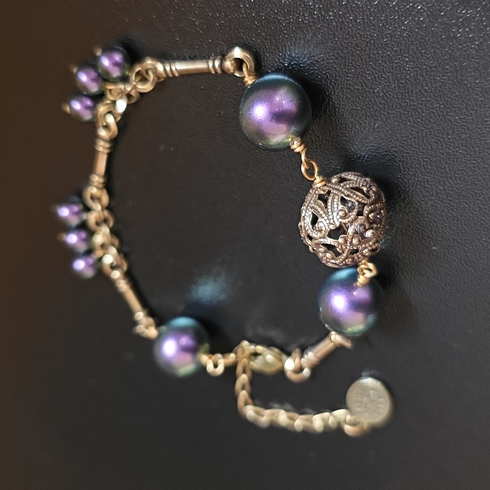 Gold-Tone Bracelet with Iridescent Purple Beads